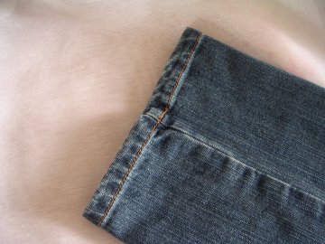 10 astuces pour raccourcir un pantalon sans machine à coudre