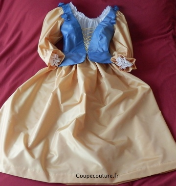 costume00-W.jpg