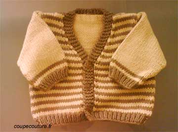 Livre Gilets et petits pulls à tricoter pour bébé , collection  Charlov  